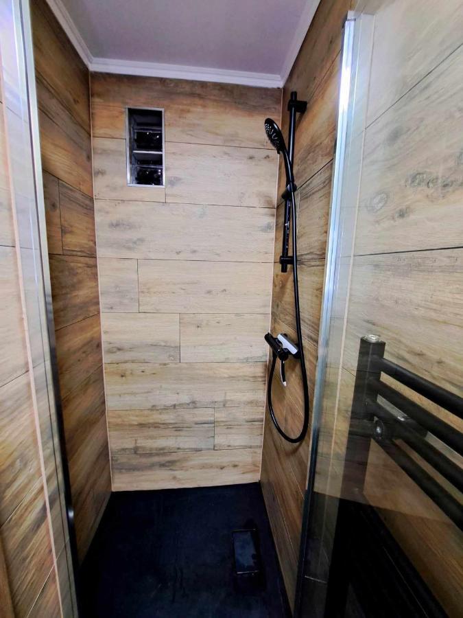 Petite Chambre Dans Une Jolie Colocation Лиеж Екстериор снимка